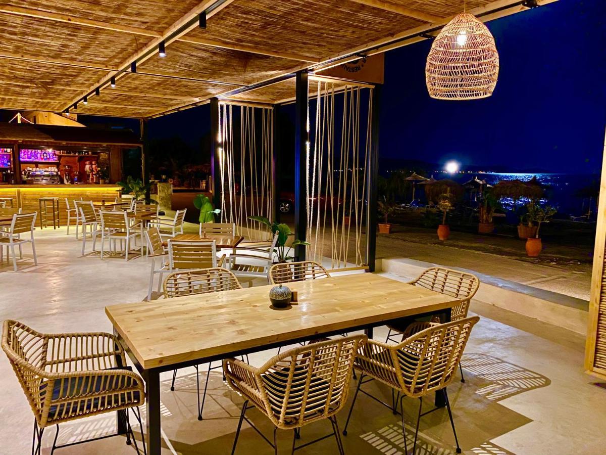 Zoom Beach Hotel Kandia Exterior foto