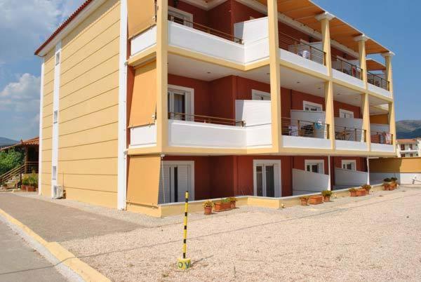 Zoom Beach Hotel Kandia Exterior foto